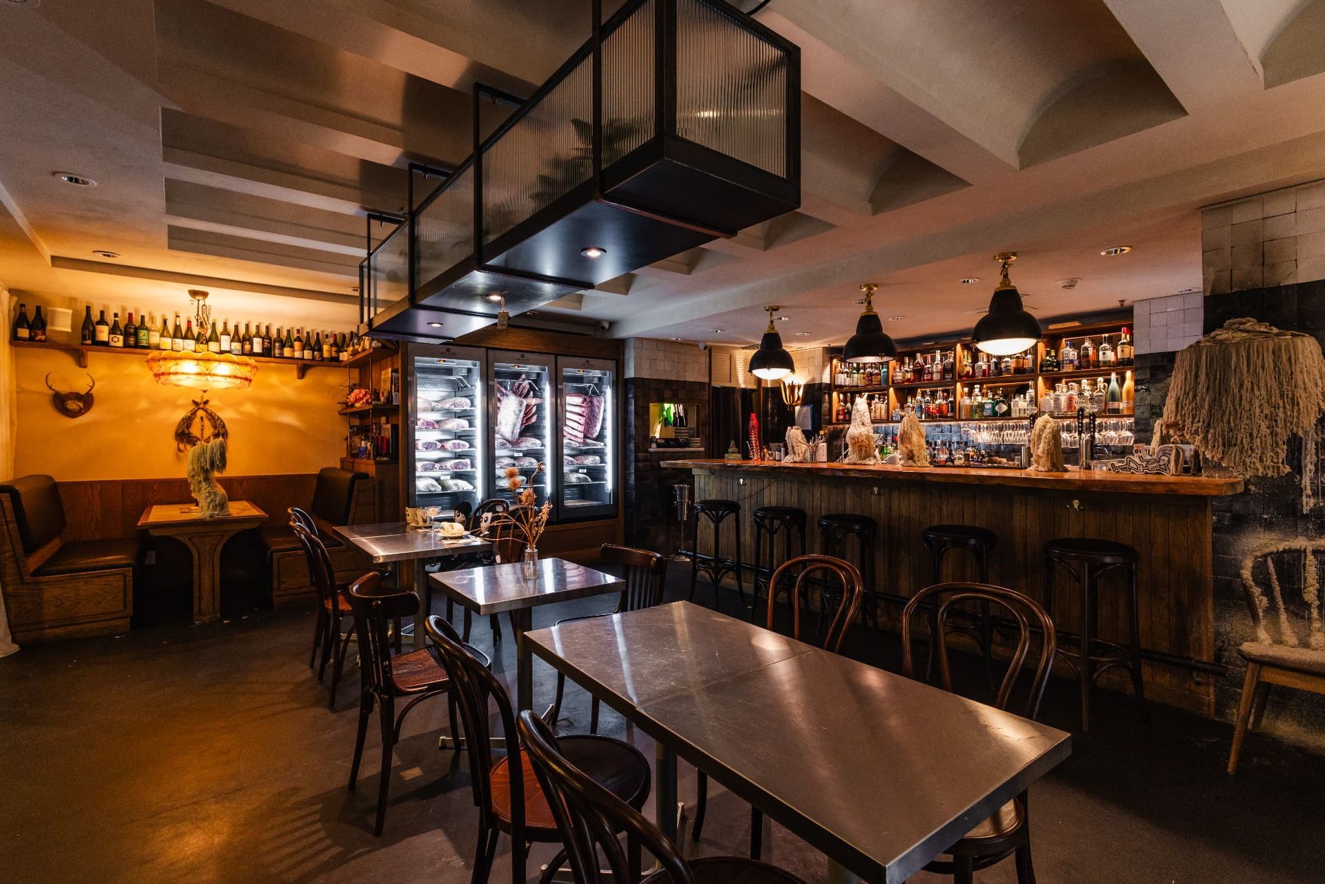 alohasteakhouse_main-steaks-and-grills