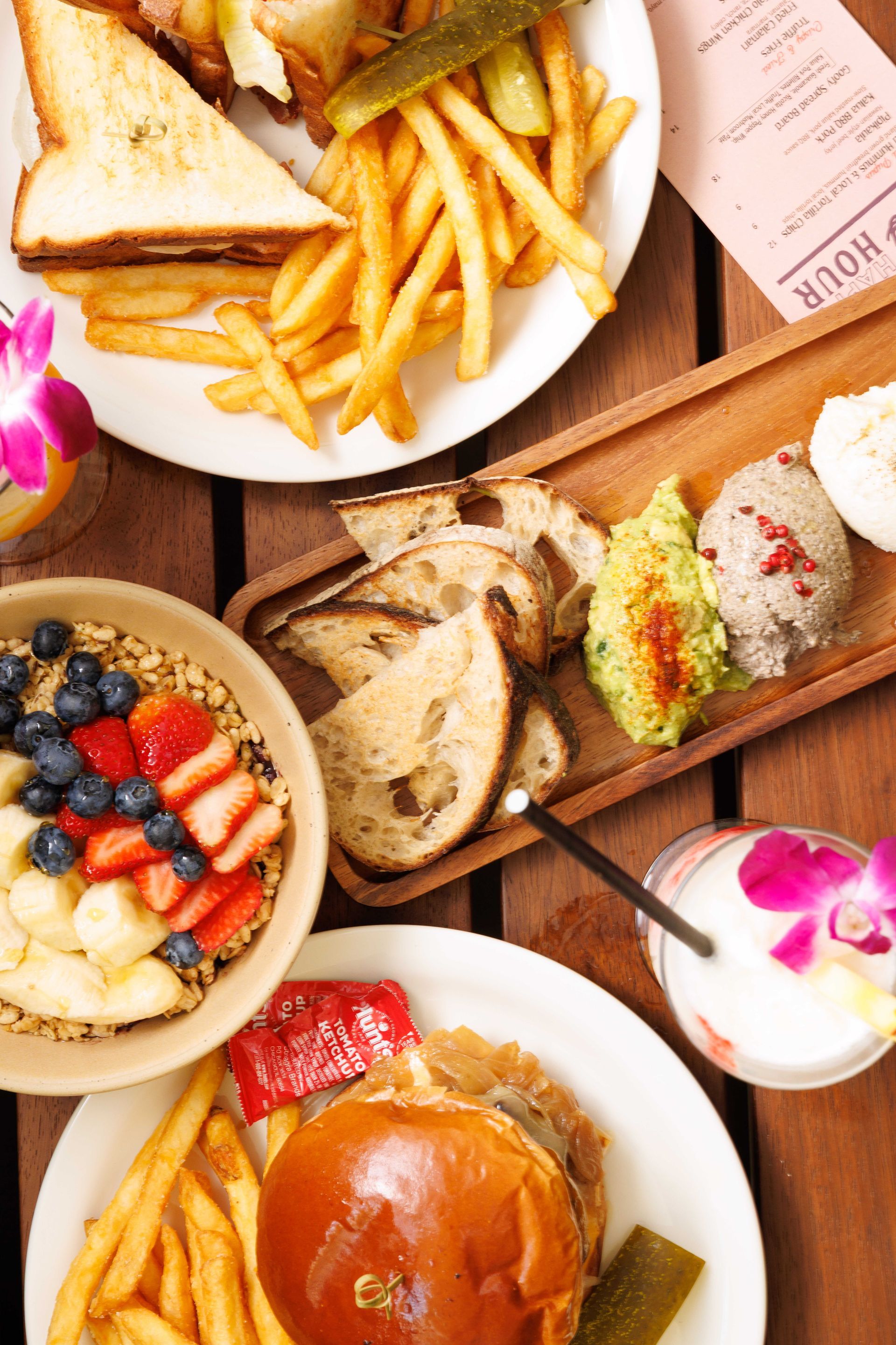 Goofy Cafe & Dine - Waikiki Beach_Happy Hour