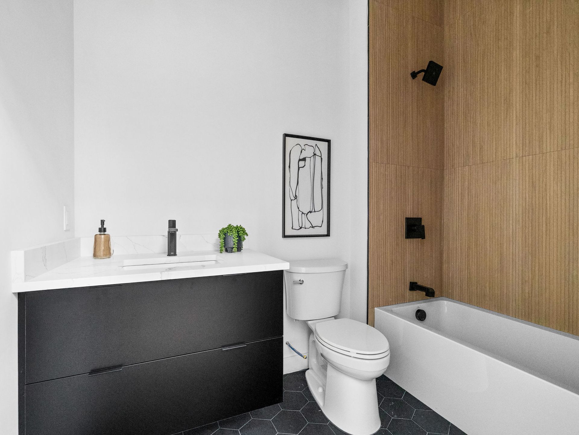 unit 15 bath view 22crownst