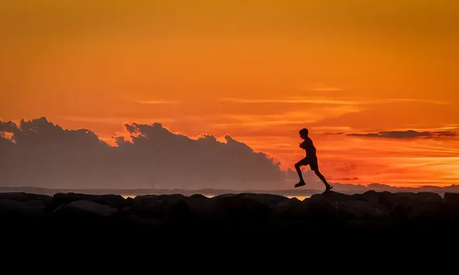 Betsey Strum_Jetty Jogger_Unrestraint.jpg