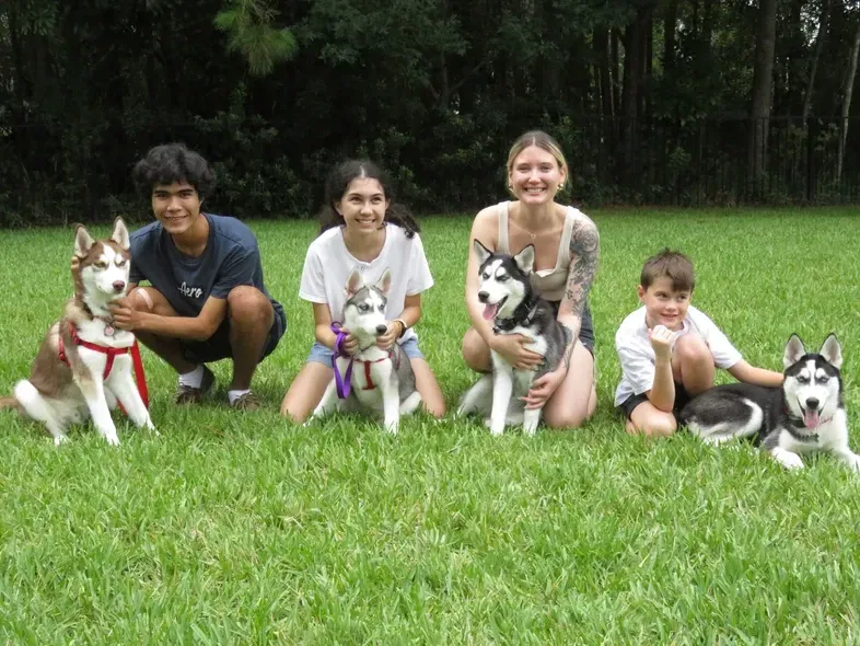 Lynn Travers_Puppy Party_Thrilled!.jpg