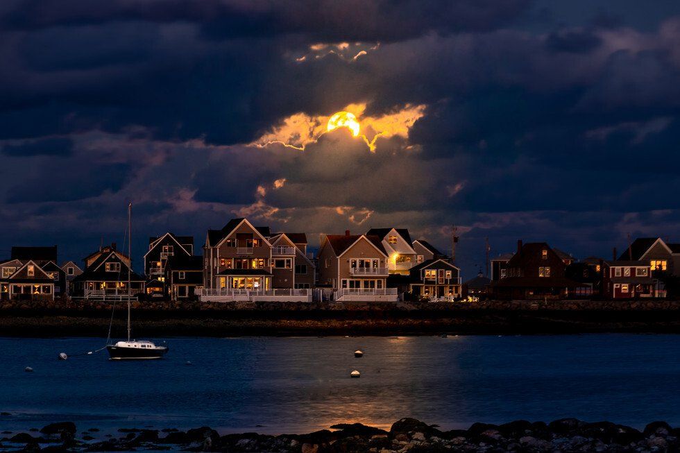Rick Branscomb_Beaver Moon over Scituate Harbor.jpg