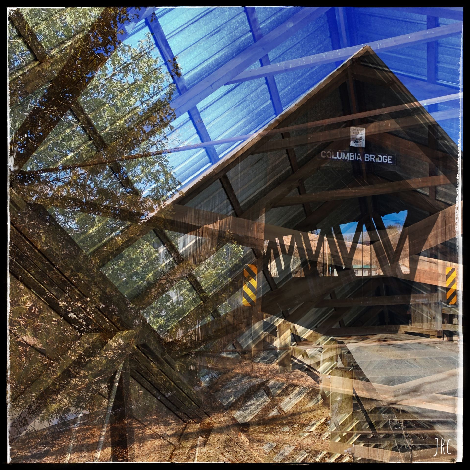 A picture of a bridge with the word columbia park on it