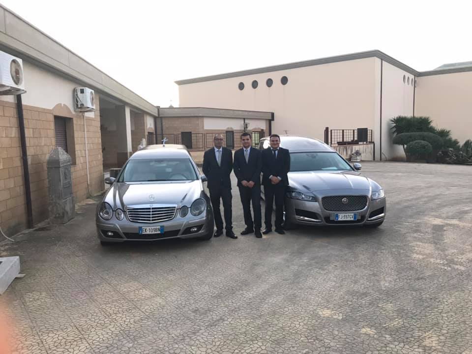 Carri funebri eleganti