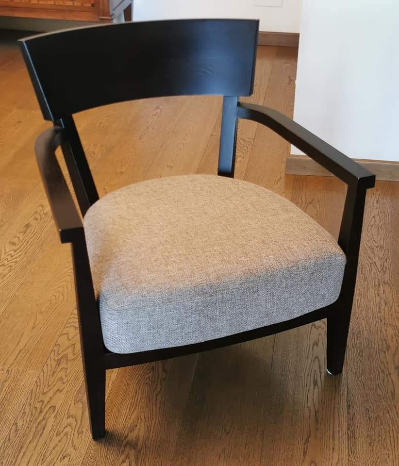 rifacimento fodera e imbottitura poltrona