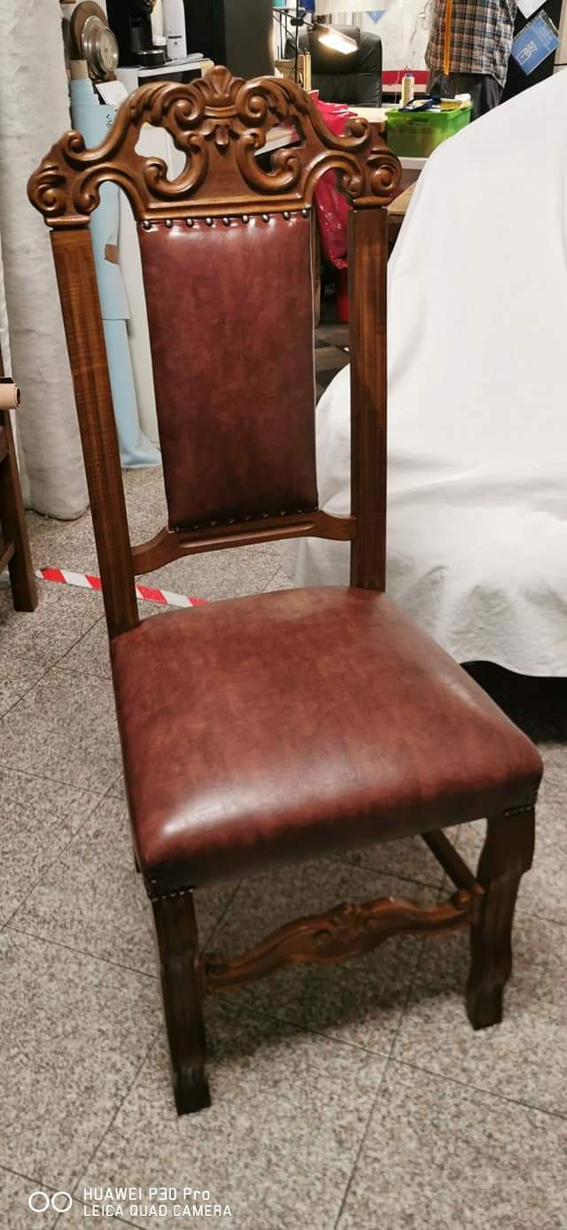 rifacimento fodera sedia in pelle