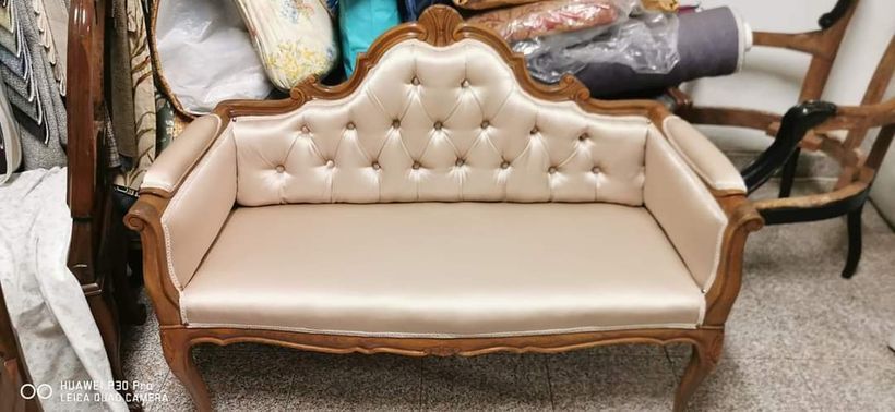 rifacimento fodera divano tinta chiara