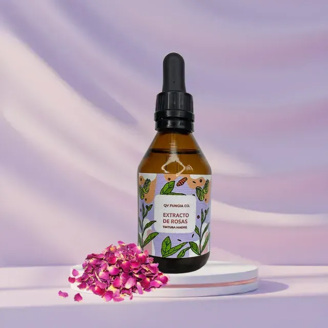 Dos botellas de aceite de color ámbar