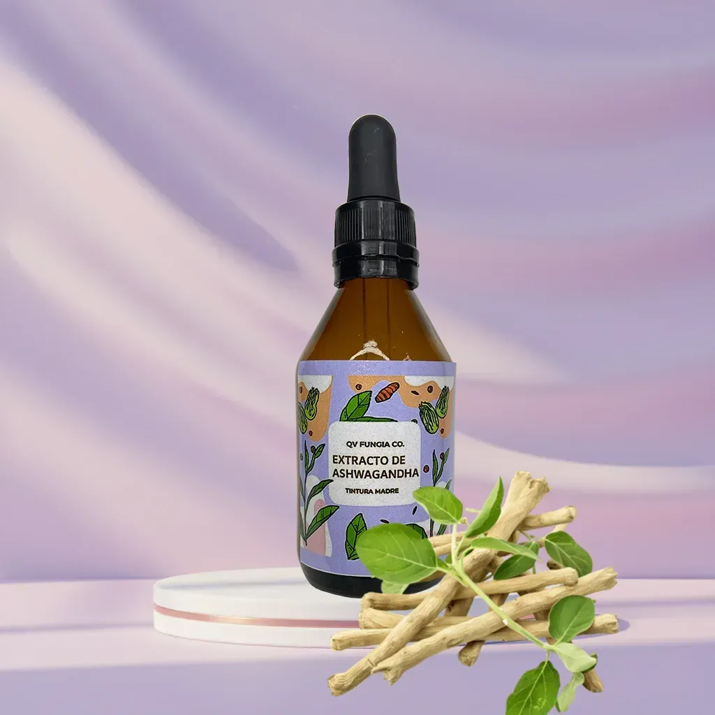 Tres frascos goteros color ámbar con ingredientes, etiquetados 