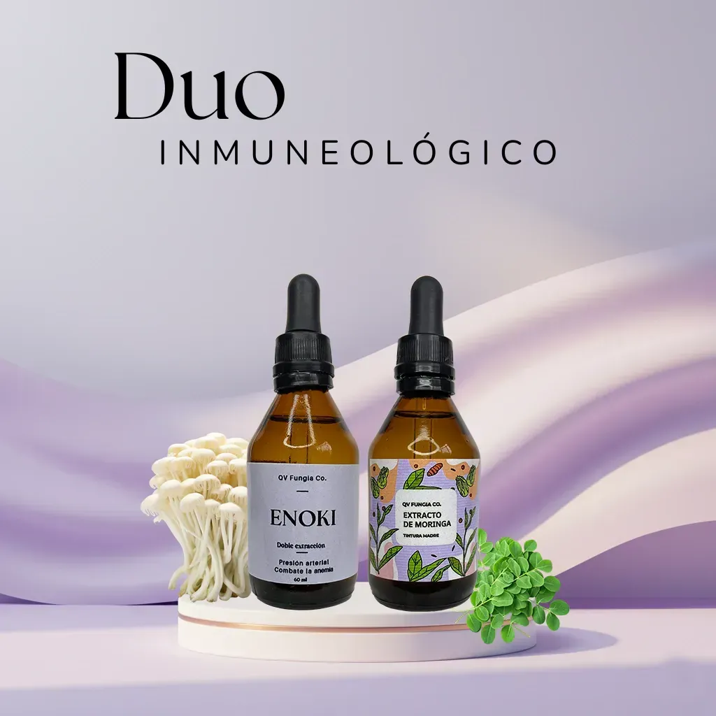 Dos frascos goteros de color ámbar etiquetados como 