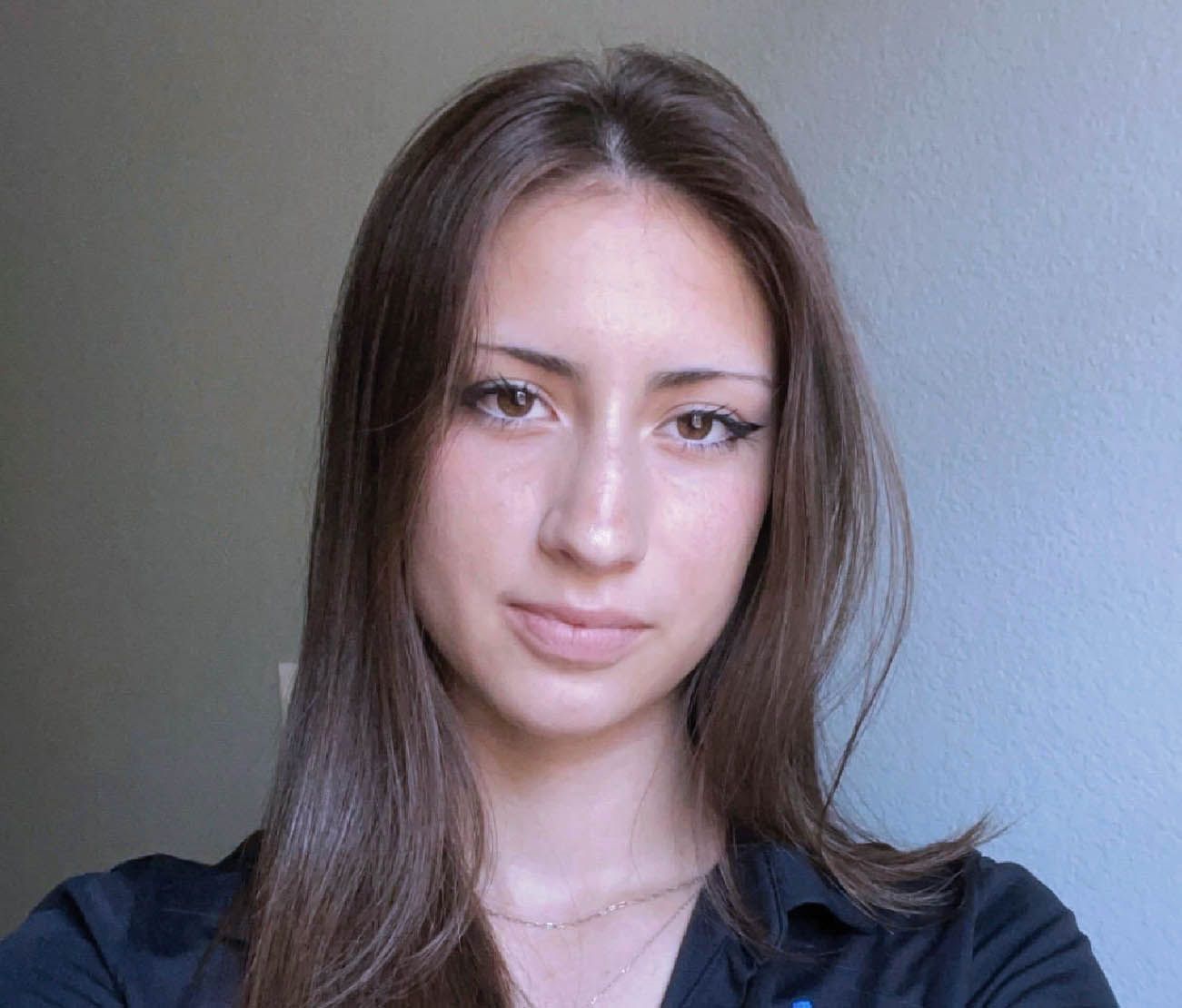 Student portrait photo for accelerated aviation training testimonial.