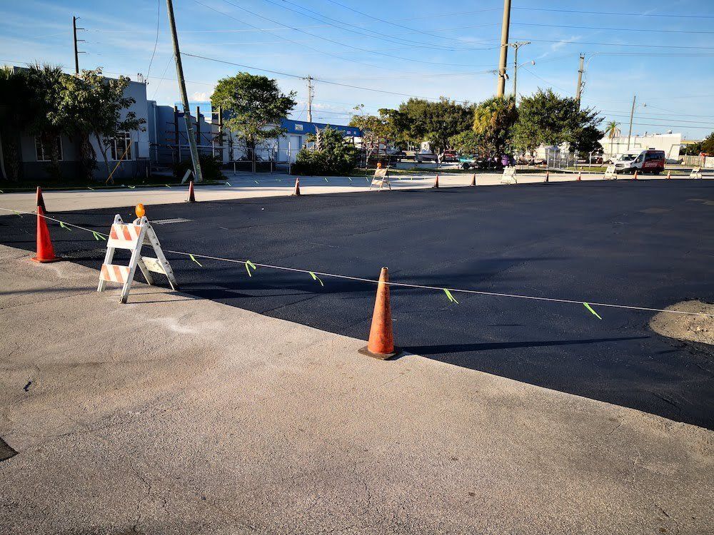 parking lot sealing project in Fort Lauderdale FL done by Fort Lauderdale Asphalt