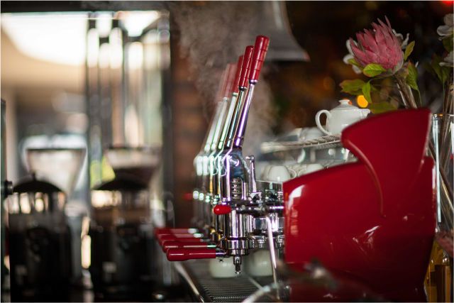 In Shere Shopping Centre 18