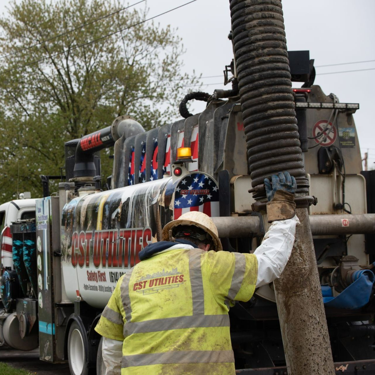 Picture of A Hydro Utility Truck | Grove City, OH | CST Utilities