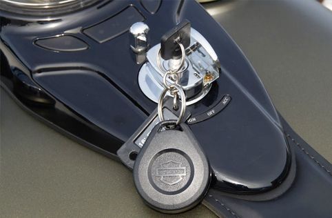 motorcycle-keys-inside-ignition