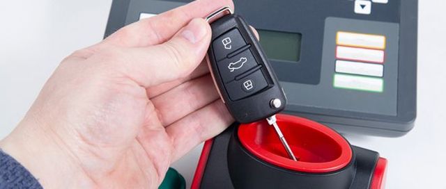 All You Need to Know About Transponder Keys - CarKeyAction