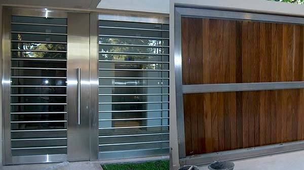 ALUMINIO Y HERRERÍA DE VERACRUZ - PUERTAS RESIDENCIALES