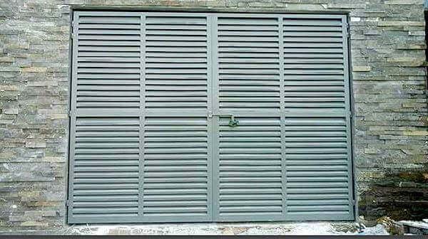 ALUMINIO Y HERRERÍA DE VERACRUZ - PUERTAS