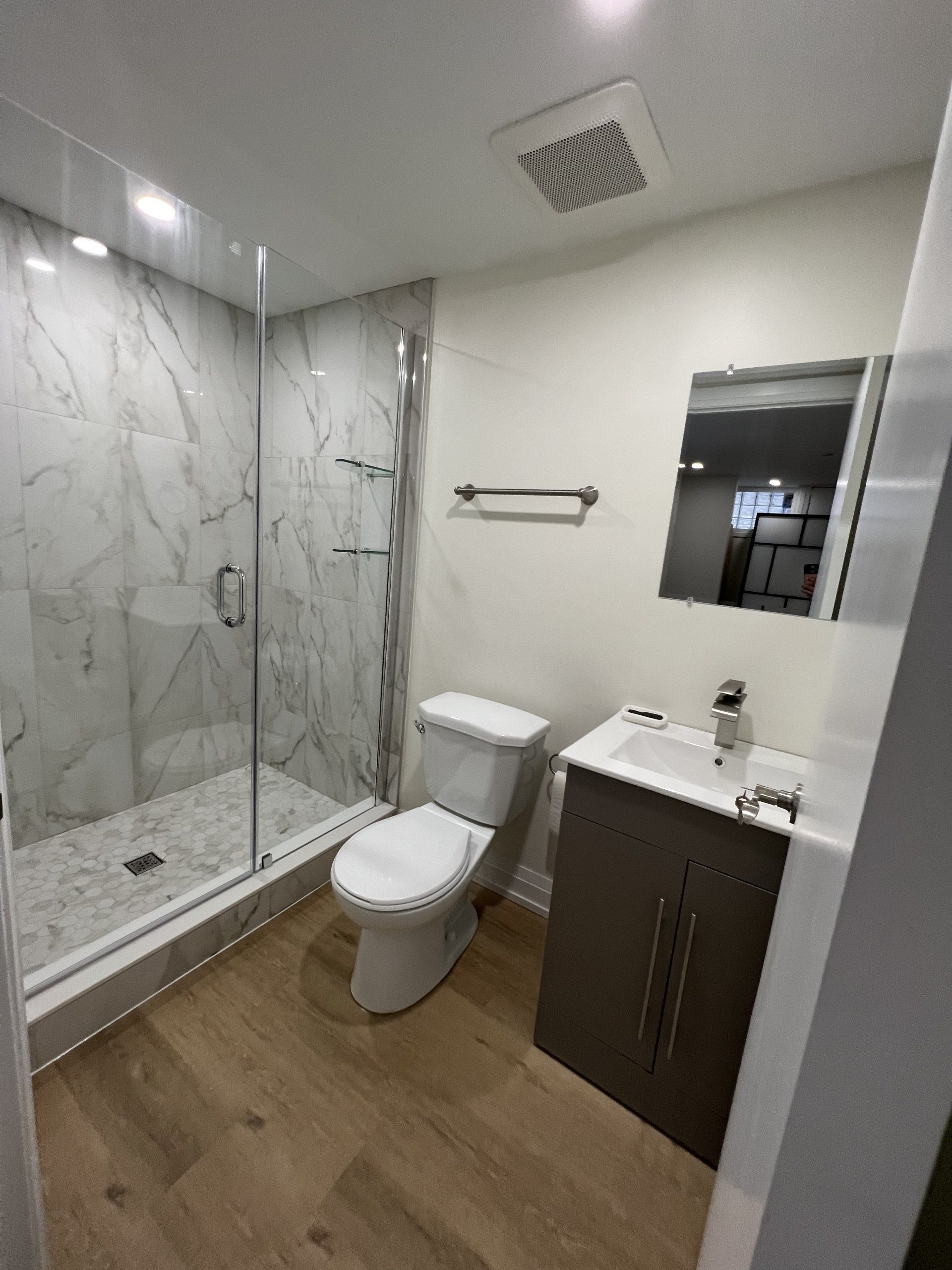 Modern basement renovation - 021