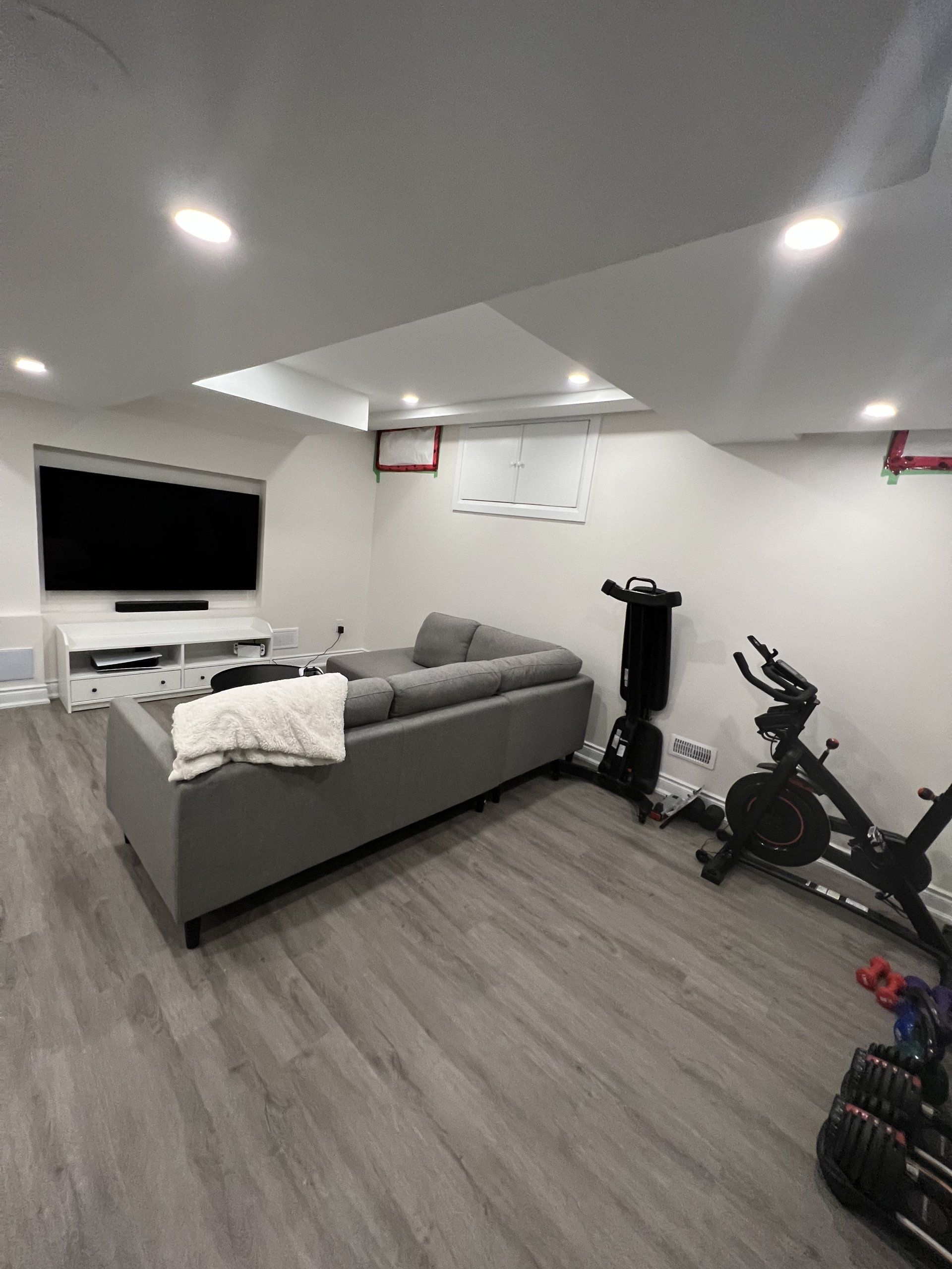 Modern basement renovation - 022