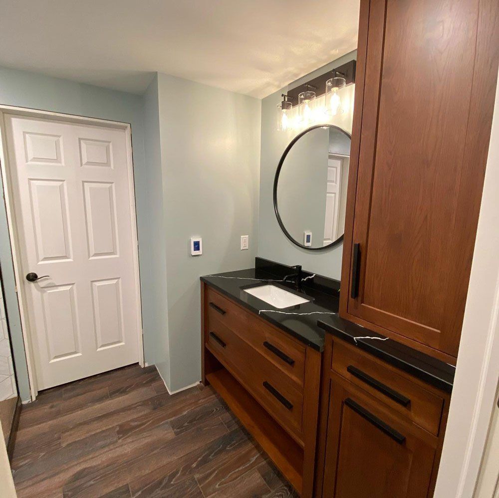 Bathroom Mirror And Cabinet — Forrest, IL — Finishing Touch