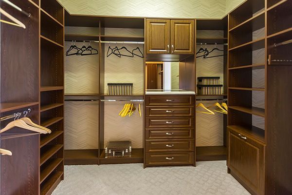 Custom Closet — Lansing, IL — Creative Custom Cabinet & Bookcases LLC