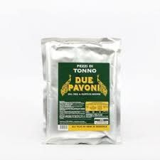A bag of pezzi di tonno due pavoni on a white background.