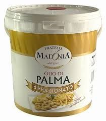 A bucket of olio di palma bifrazionato pasta sauce.