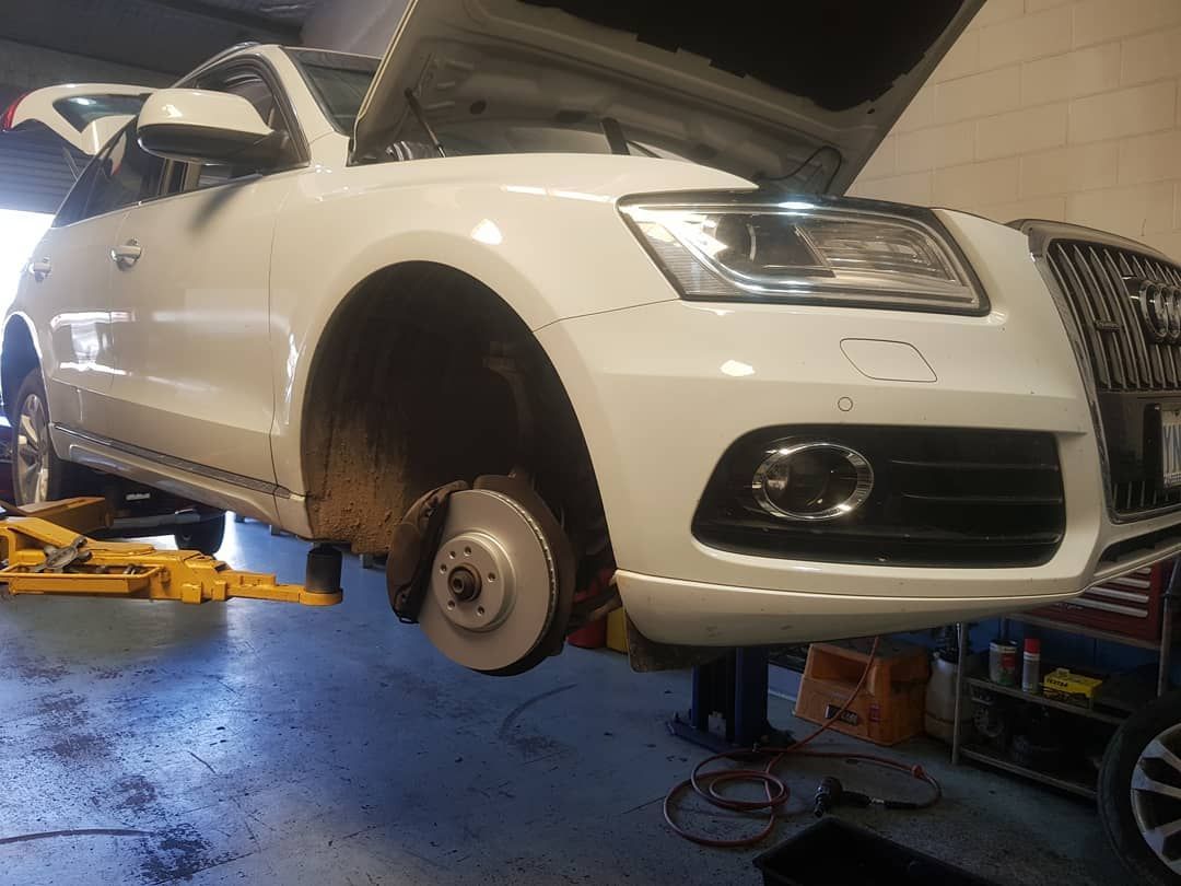 Car Brake Replacement — Mechanic in Queanbeyan