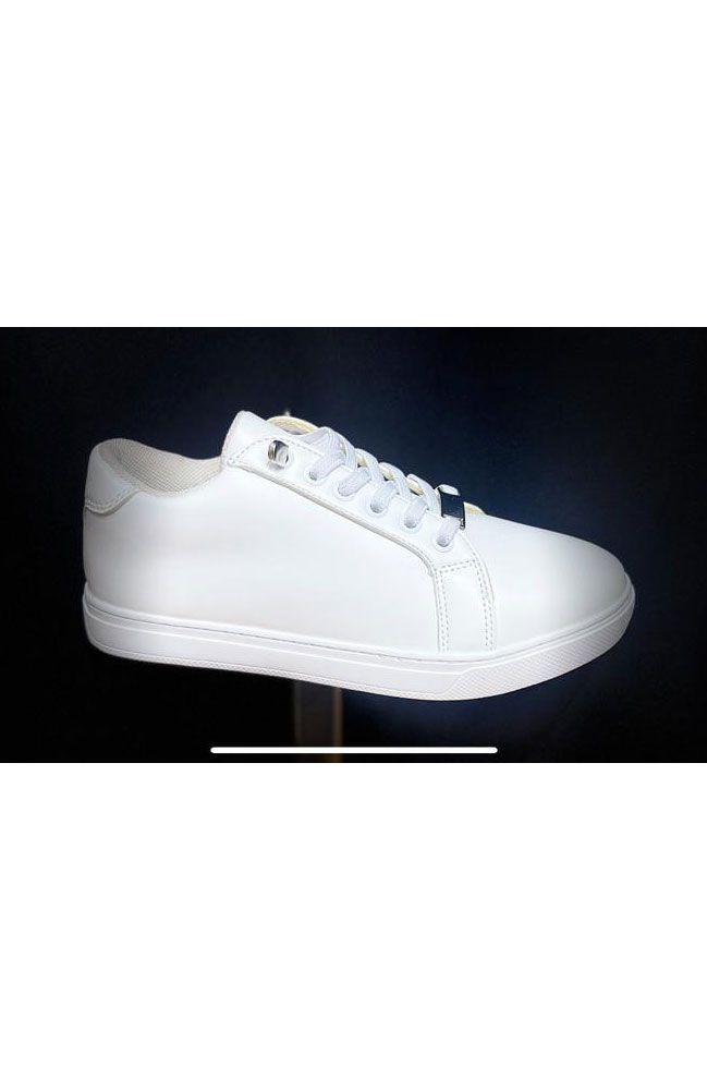 ×¡× ××§×¨×¡ STEVE MADDEN