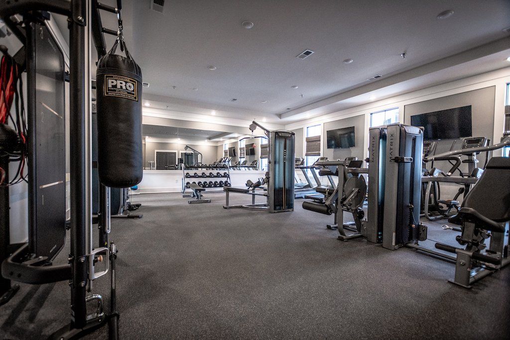1 element apartments gym