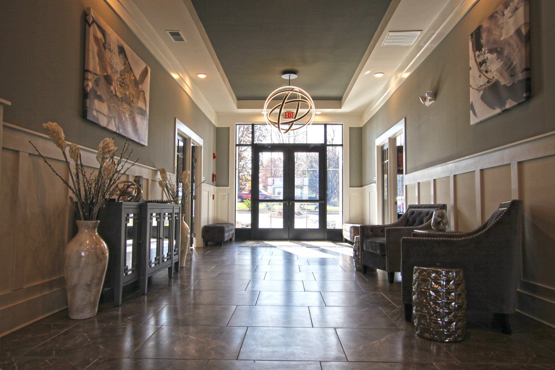 1 element apartments lobby