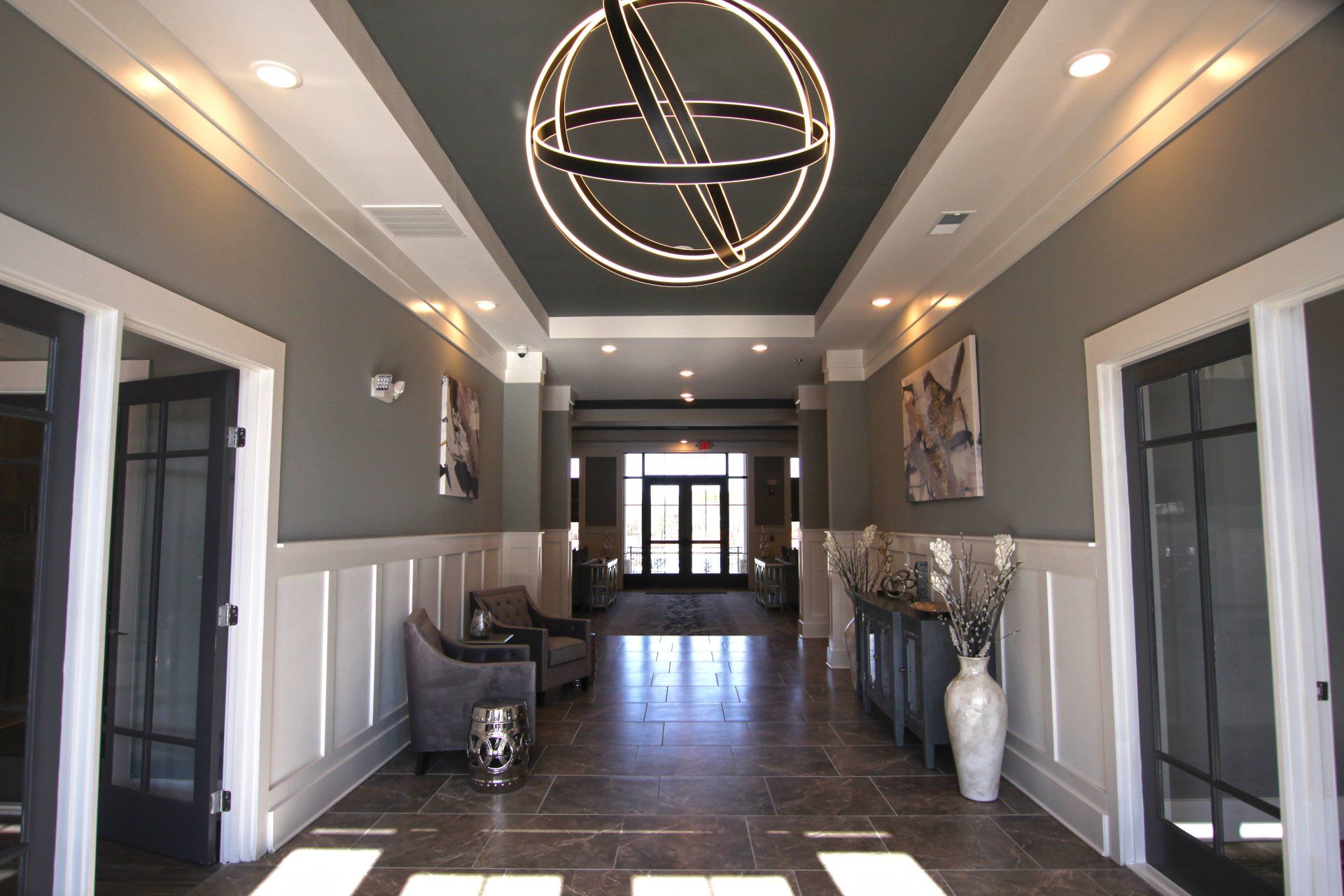 1 element apartments lobby