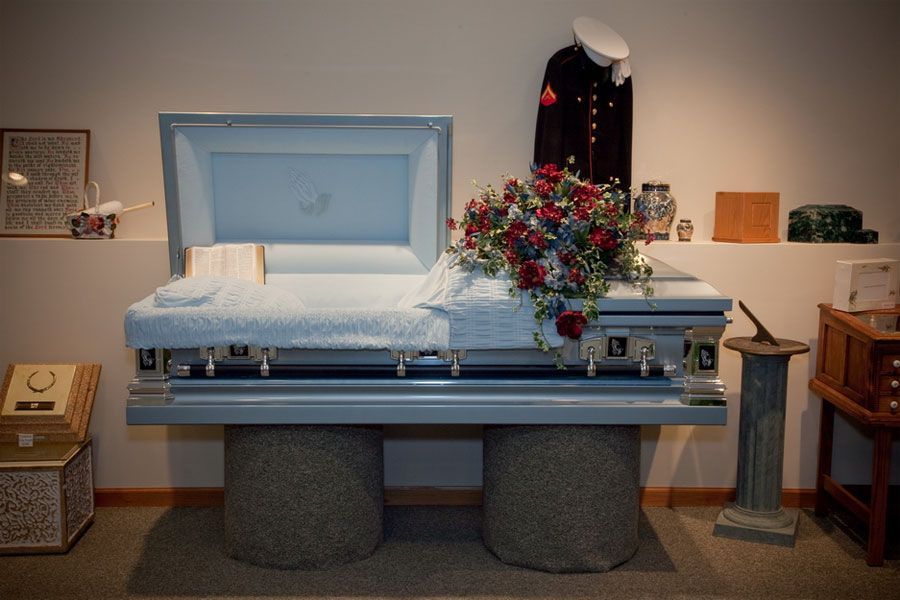 Esterdahl Mortuary and Crematory Moline Casket