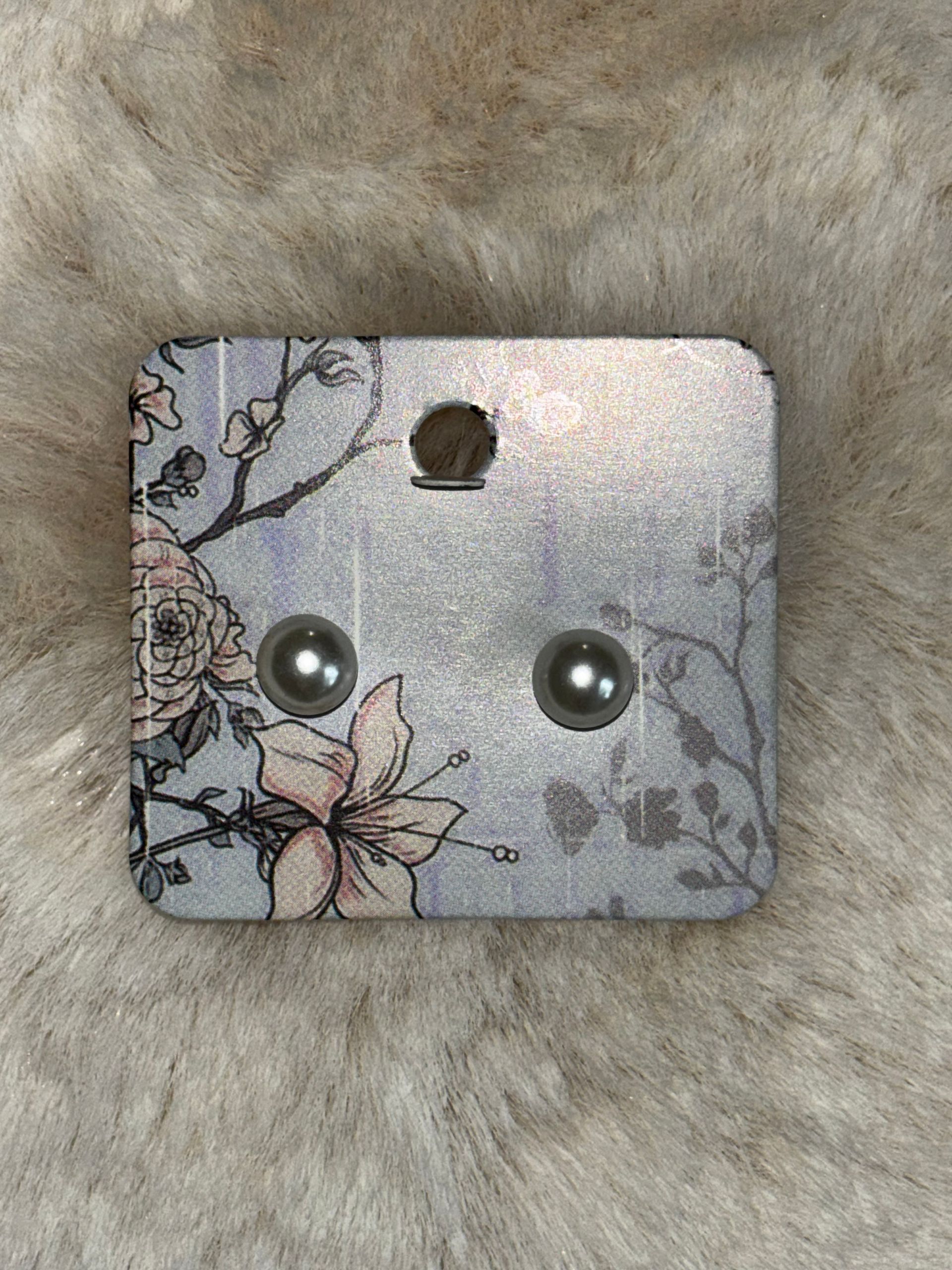 Oorbel met een mooi zilver bolletje