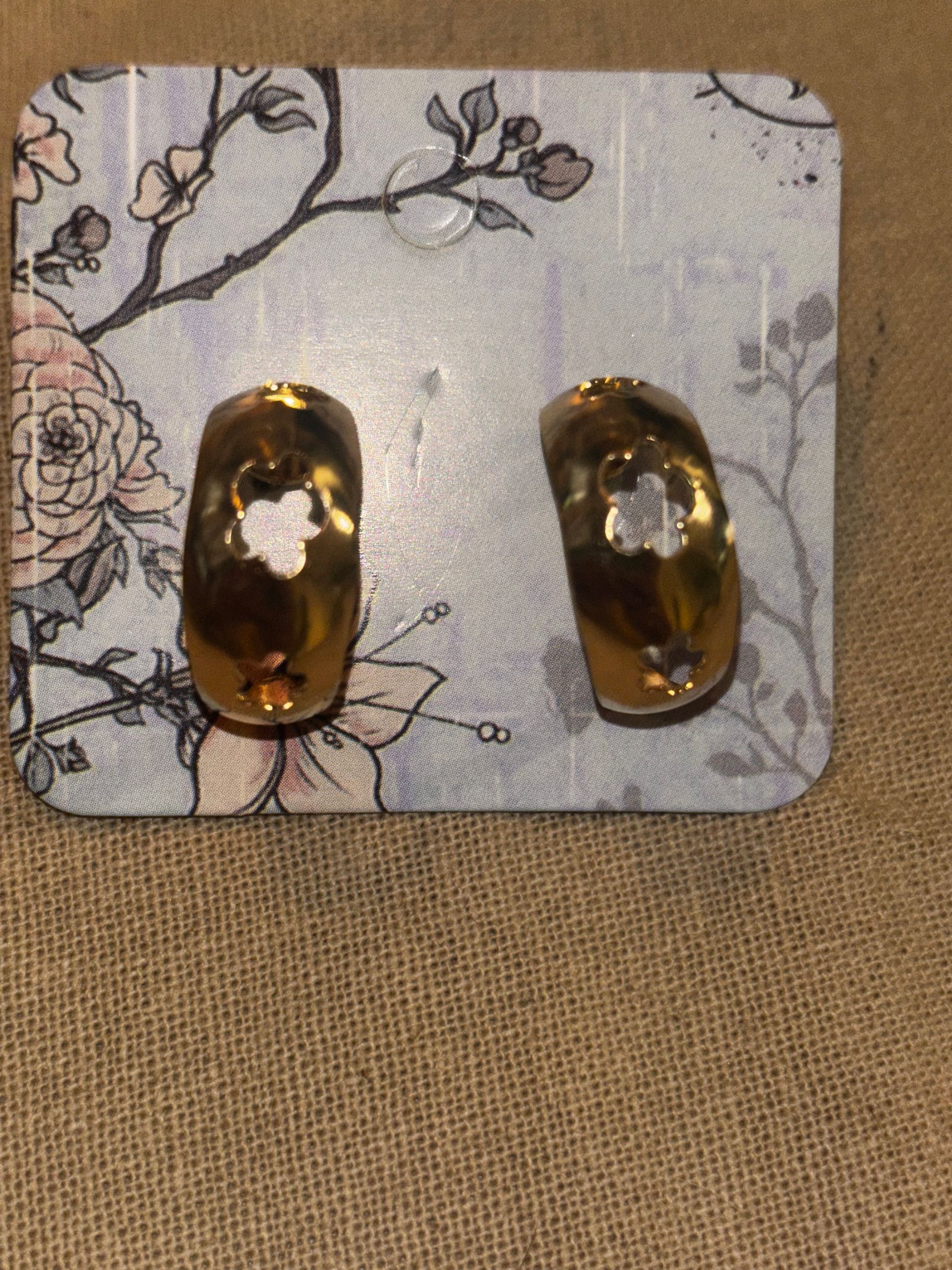 A11 oorbellen ringen bloem