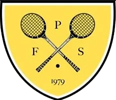 um escudo amarelo com duas raquetes de tênis cruzadas.
