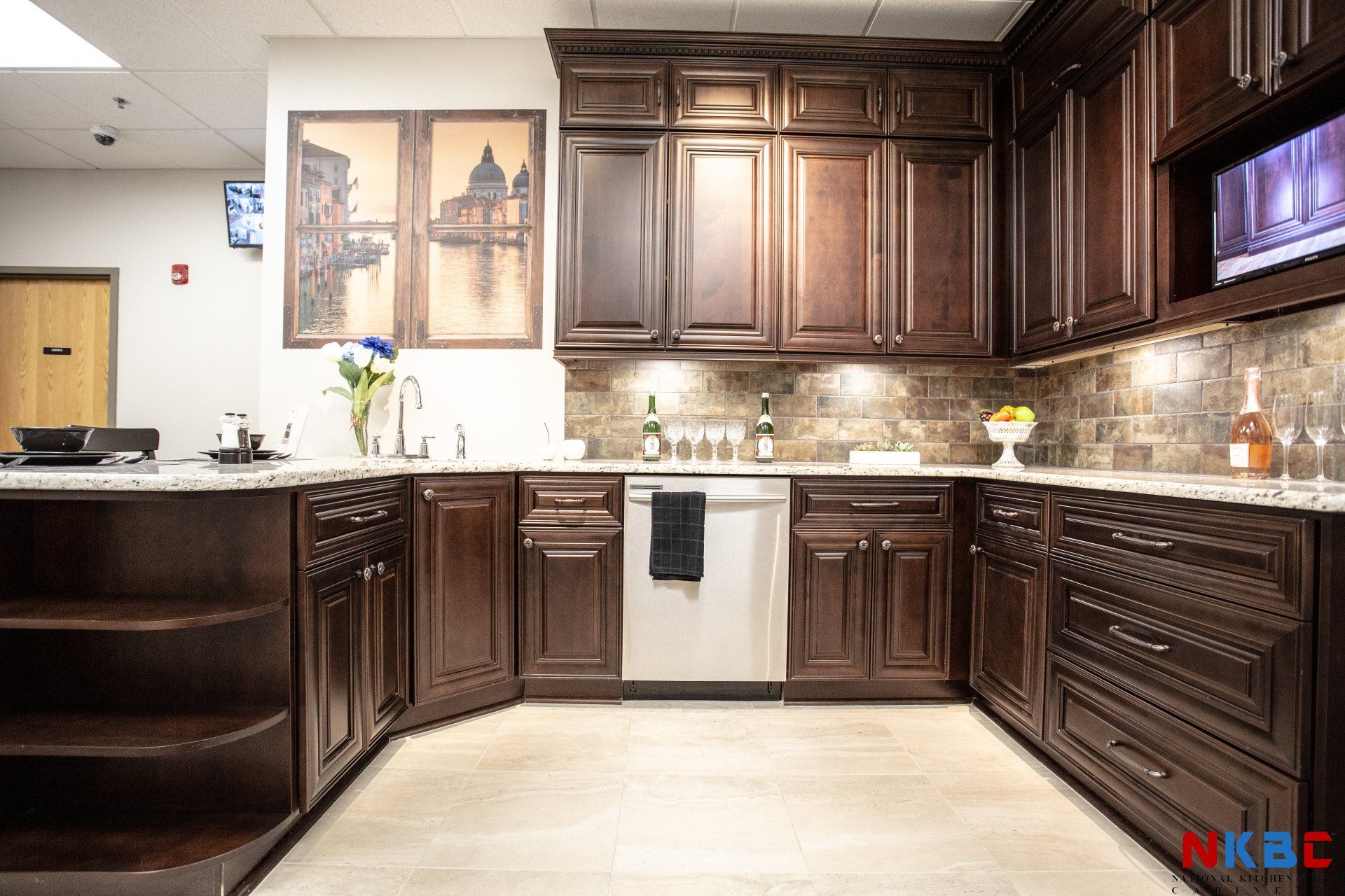 wholesale cabinets in Bloomington, IL