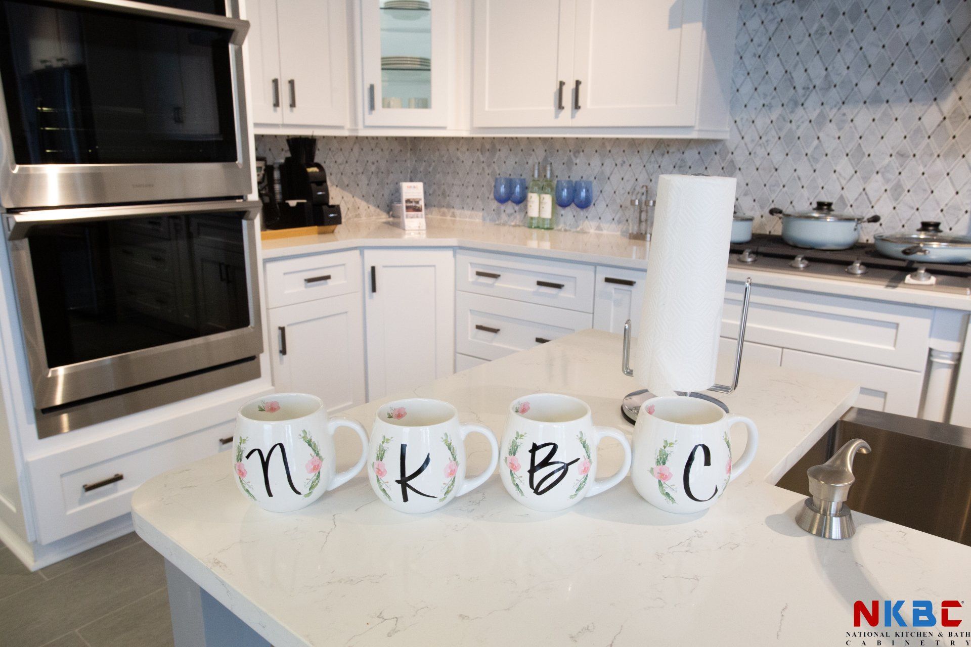 cabinet manufacturer presenting near Aurora, IL