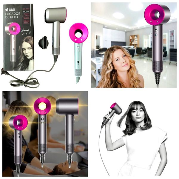 Una mujer se seca el cabello con un secador de pelo Dyson.