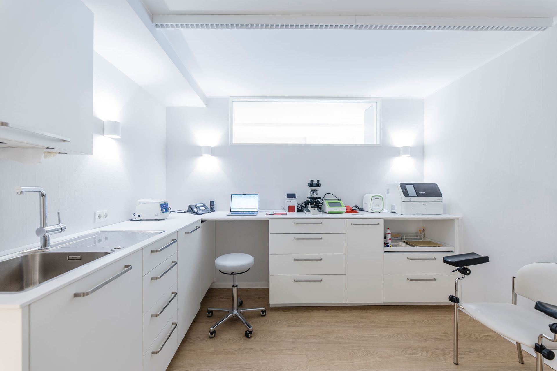 Laborzimmer in der Praxis