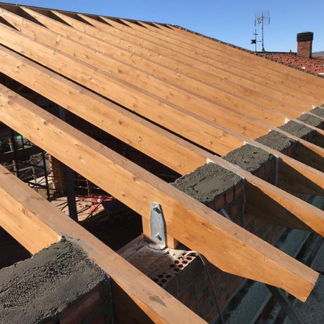 instalar estructura de madera para rehabilitar tejado en cartagena