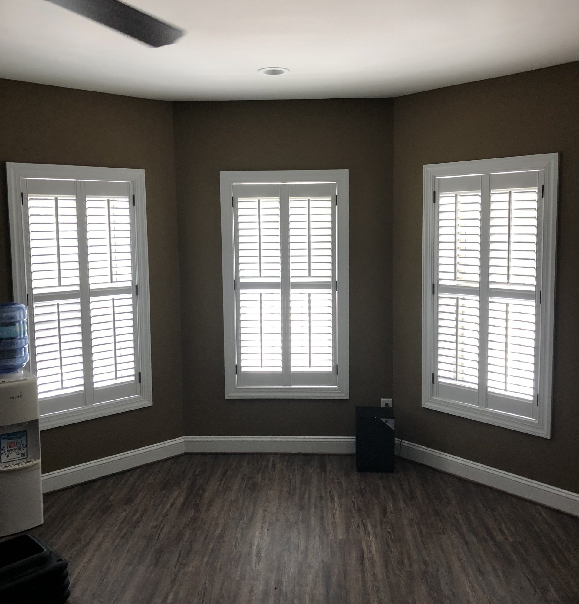 Living Room With Window — Goldsboro, North Carolina — Williams Home Center