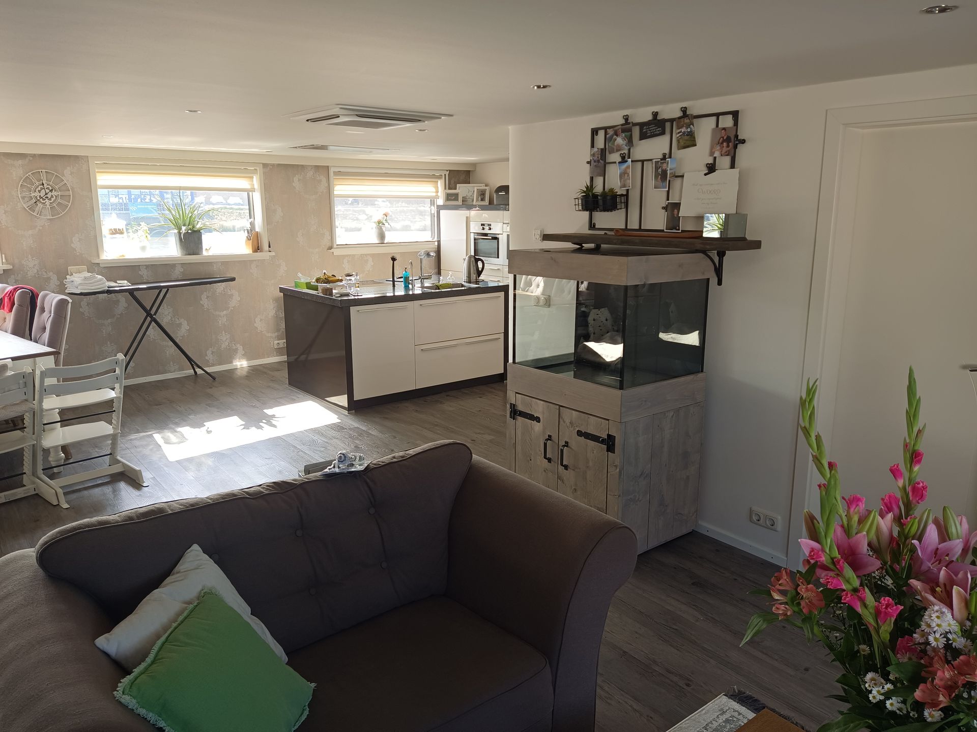 Maatwerk aquarium op schip