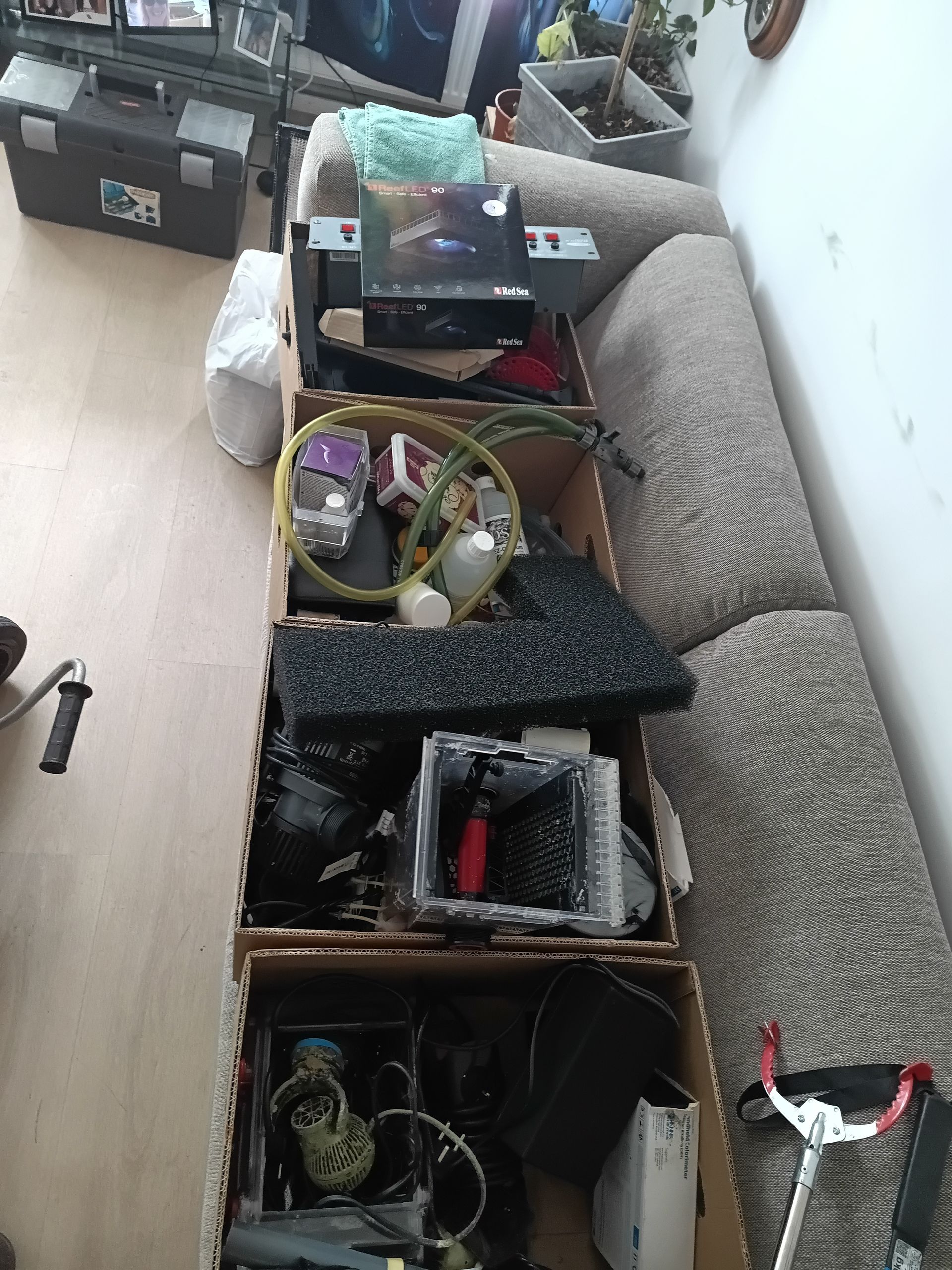 Aquarium apparatuur laten aansluiten