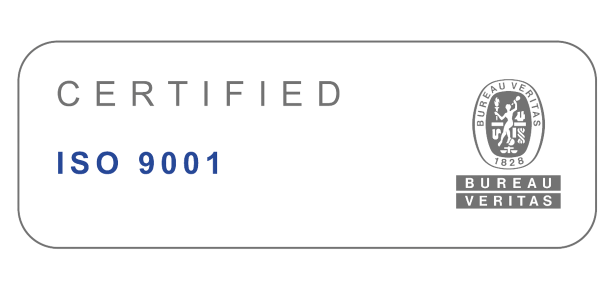 Logo Bureau Veritas certificato ISO 9001 in un rettangolo grigio arrotondato.