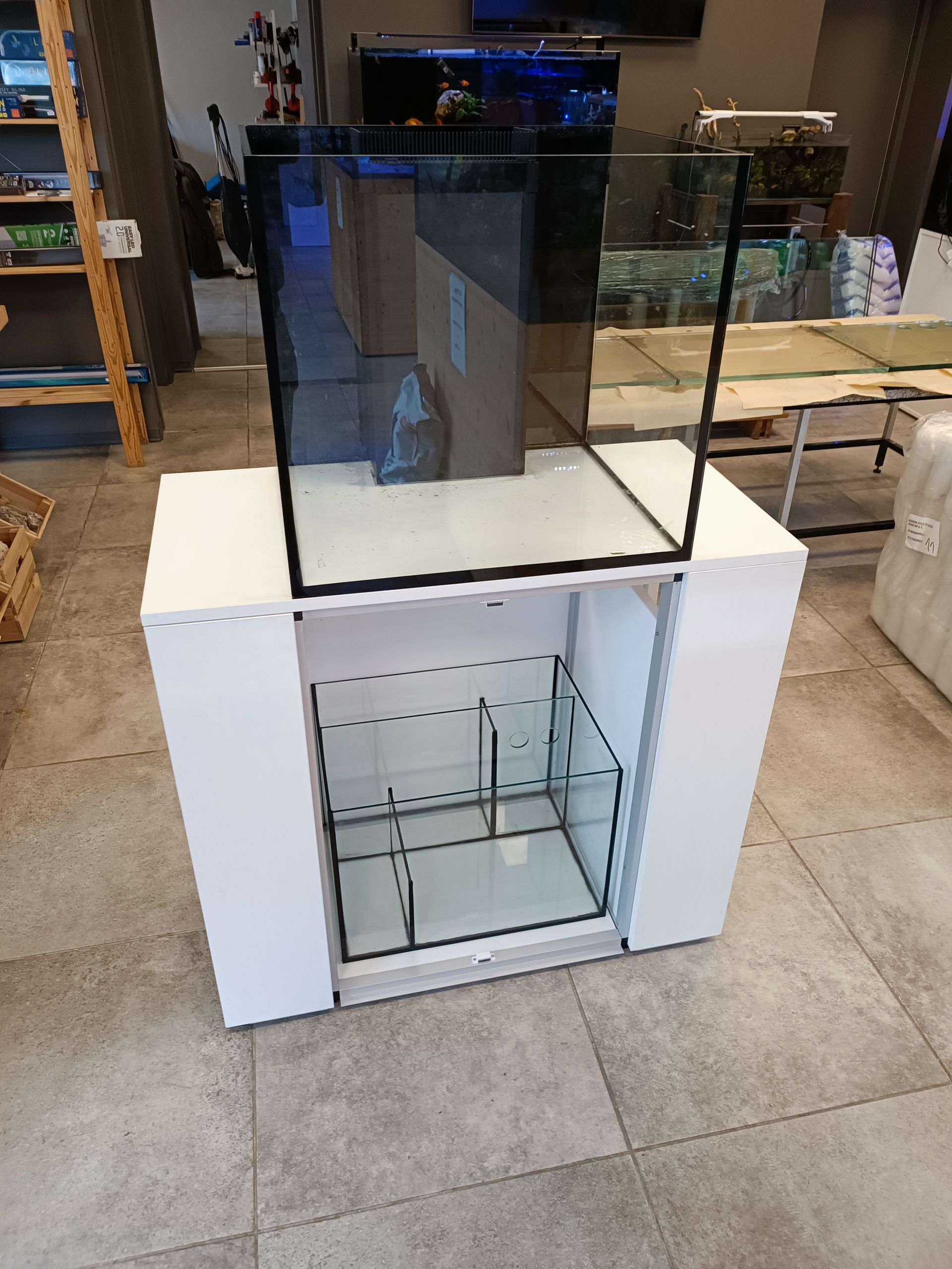 montaggio acquario marino 450 litri