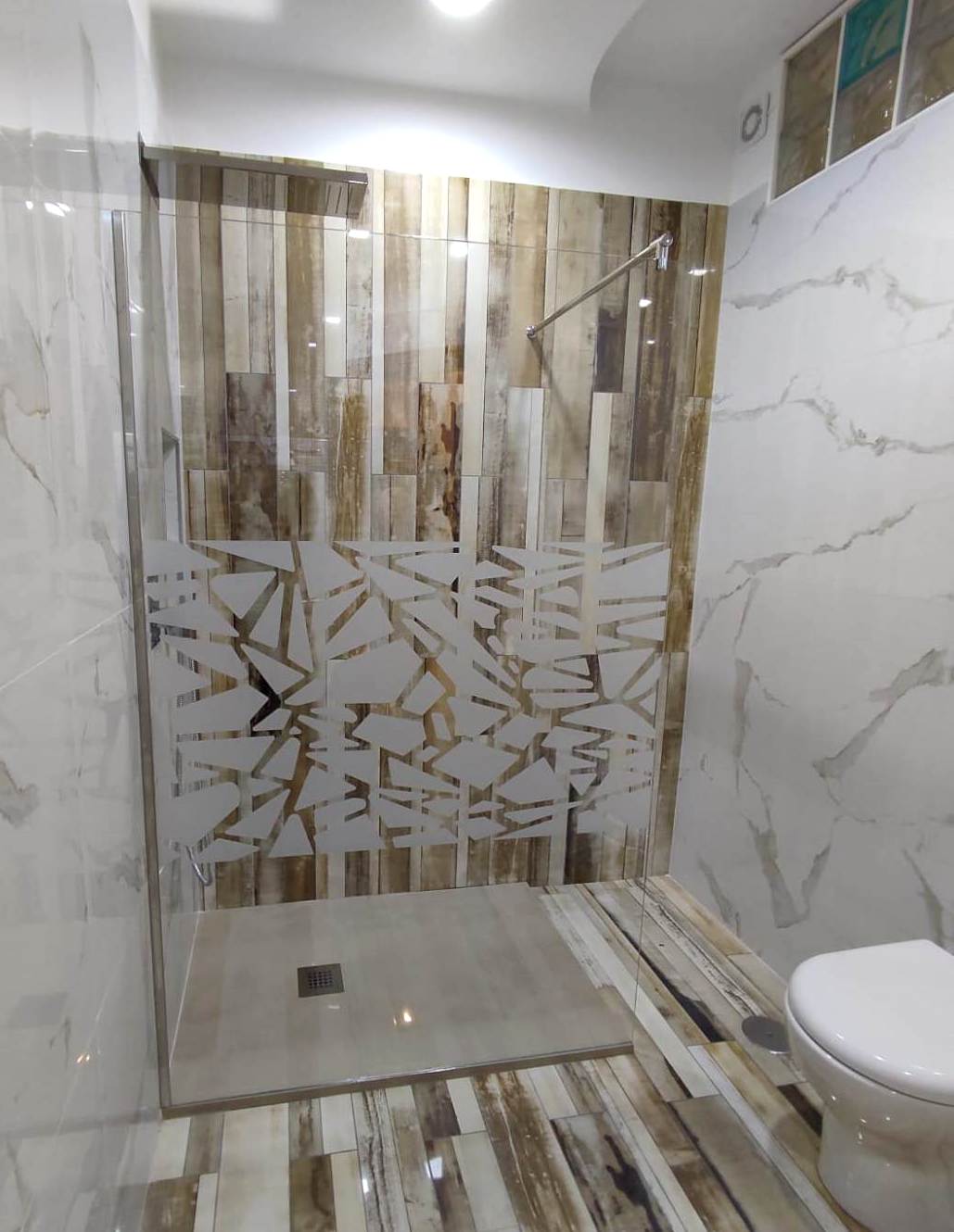 Cabina doccia su misura by Vetreria Miceli