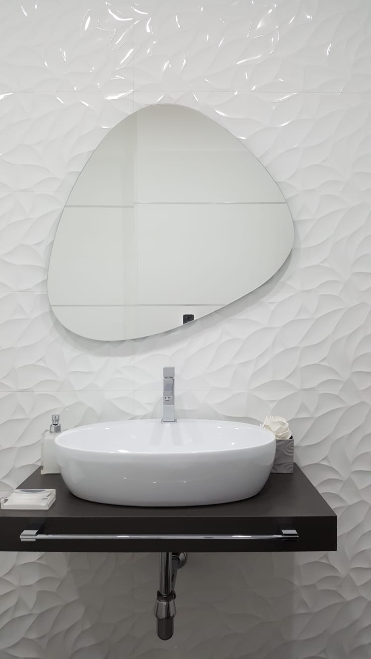Specchio d'arredo bagno