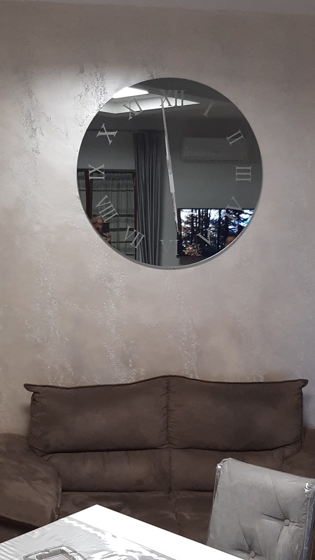 Specchio orologio per arredo salotto